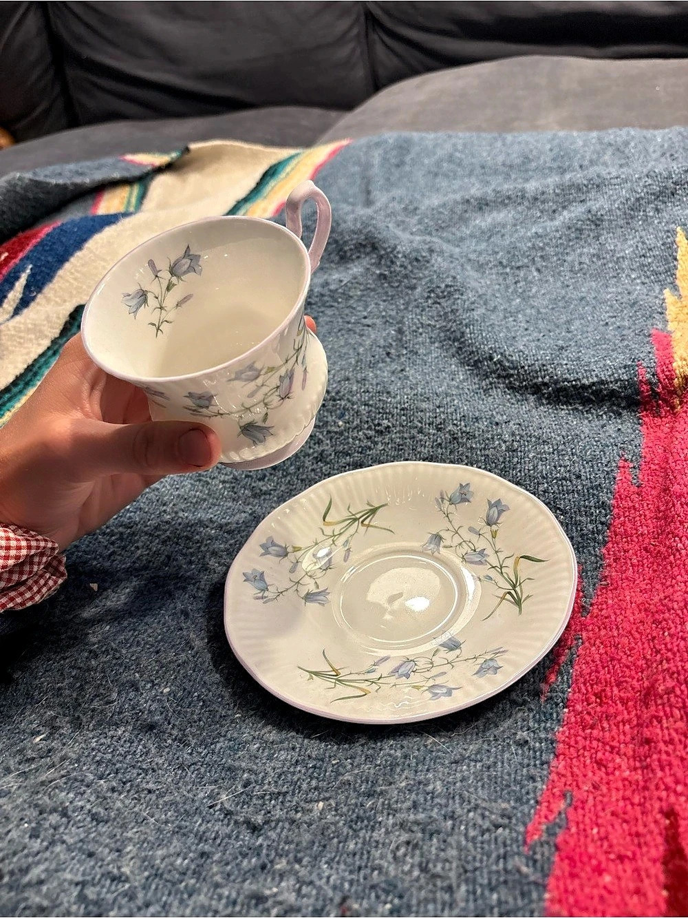 Queen's Floral Teacup & Saucer Set in White & Blue - Picture 5 of 6